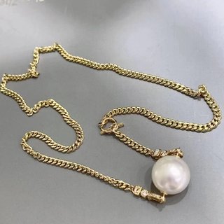 Emy Pearl - Gold Necklaces